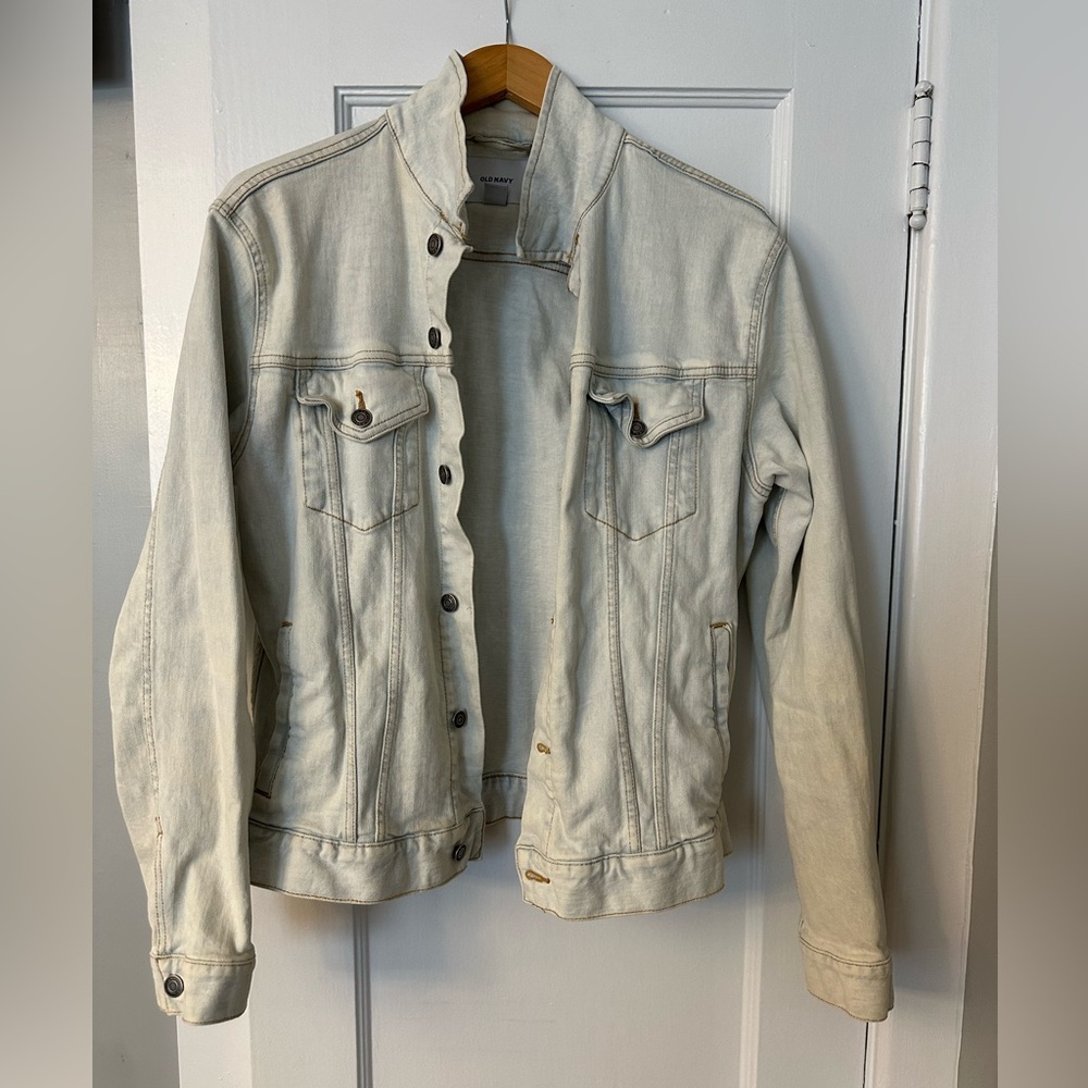 Men’s whitewash denim jacket